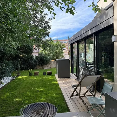 Villa Glass And Wood Designer With Garden In Centertown Montpellier